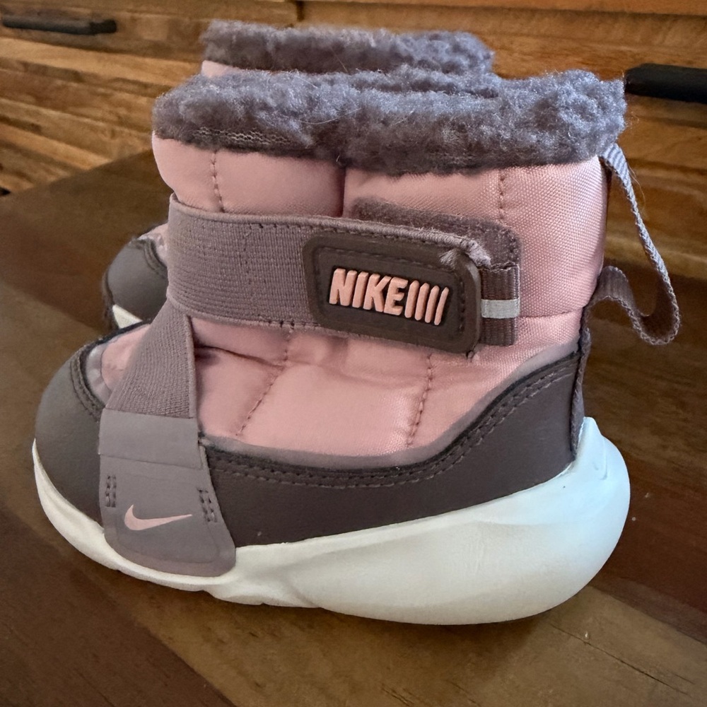 NIKE - boots Kids Girls Flex Advance Winter Boots, Pink & Grey- NWT - Picture 4 of 7